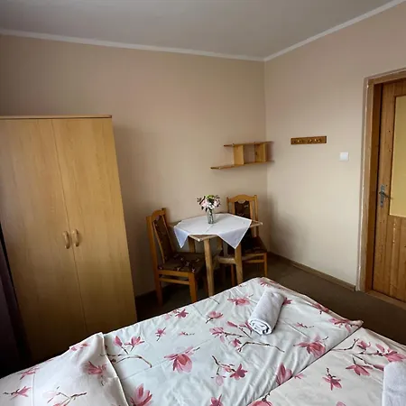 Goscinne Stolowe 3* Gliczarow Gorny